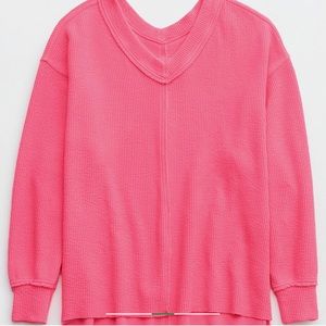 AERIE WONDER TEXTURED V-NECK SWEATSHIRT
